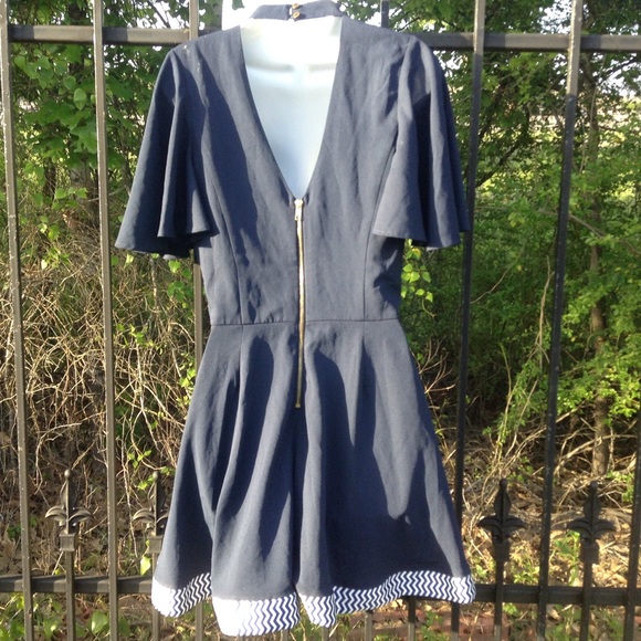 Gianni Bini navy chevron romper - Picture 4 of 5